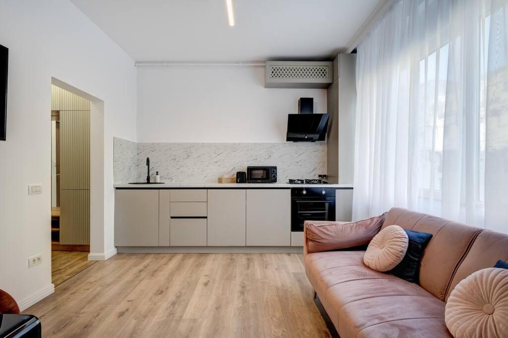 Oasis On Calea Victoriei Apartment Bucharest Exterior photo